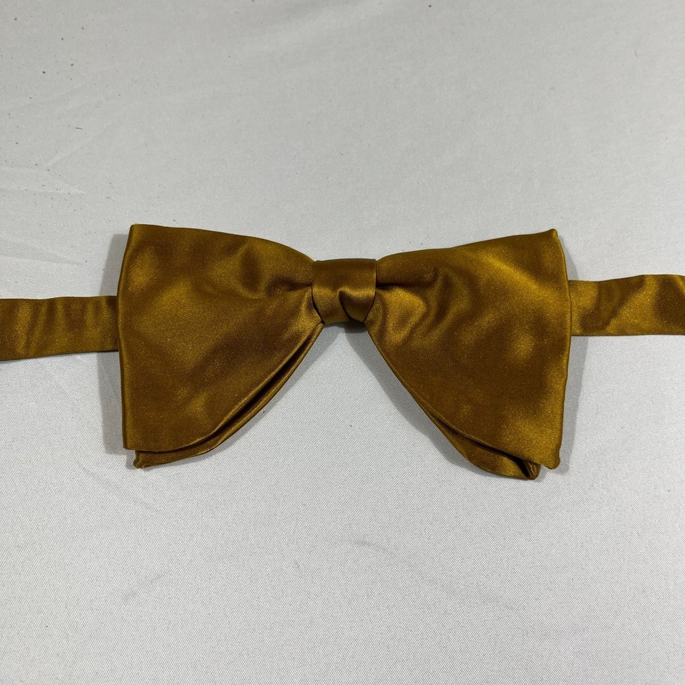 V. Lavesi Milano Gold Satin Bow Tie Formal Wedding Evening Neckwear